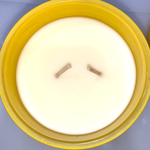 Le Chandelle Stone + Moss Lemon Tart  Scented Candle - Picture 4 of 4